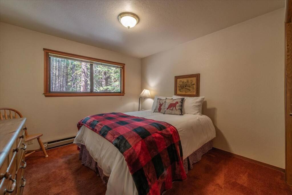 3Br Tahoe Donner Cabin With Hoa Perks Like Pools Hot-Tub Minutes To Trails Lake Golf Truckee Εξωτερικό φωτογραφία