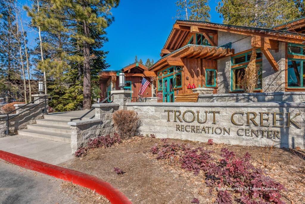 3Br Tahoe Donner Cabin With Hoa Perks Like Pools Hot-Tub Minutes To Trails Lake Golf Truckee Εξωτερικό φωτογραφία