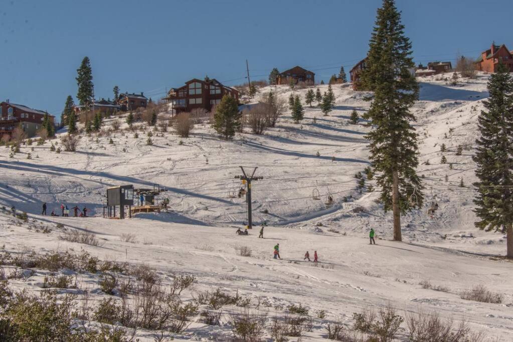 3Br Tahoe Donner Cabin With Hoa Perks Like Pools Hot-Tub Minutes To Trails Lake Golf Truckee Εξωτερικό φωτογραφία
