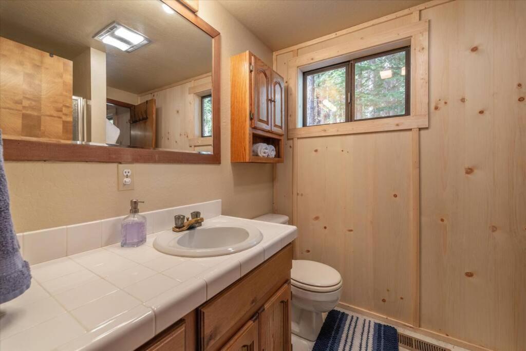 3Br Tahoe Donner Cabin With Hoa Perks Like Pools Hot-Tub Minutes To Trails Lake Golf Truckee Εξωτερικό φωτογραφία