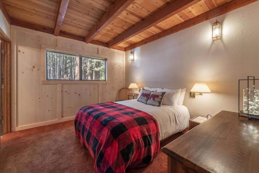 3Br Tahoe Donner Cabin With Hoa Perks Like Pools Hot-Tub Minutes To Trails Lake Golf Truckee Εξωτερικό φωτογραφία