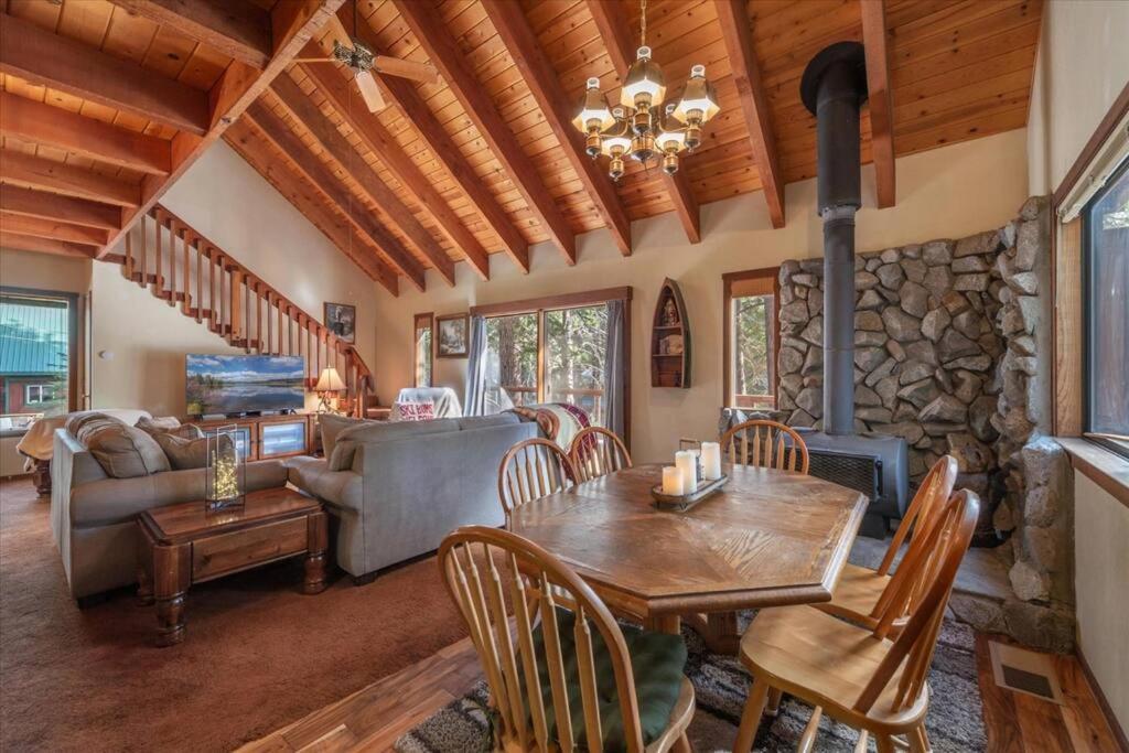 3Br Tahoe Donner Cabin With Hoa Perks Like Pools Hot-Tub Minutes To Trails Lake Golf Truckee Εξωτερικό φωτογραφία